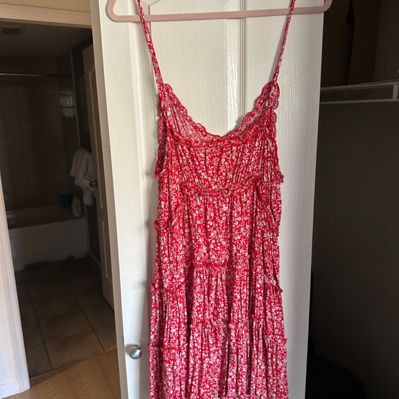 Red Ditsy Floral Tiered Summer Mini Dress Size XL - Picture 3 of 5